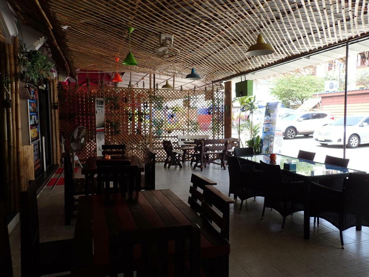 Som Guesthouse Patong Eksteriør billede