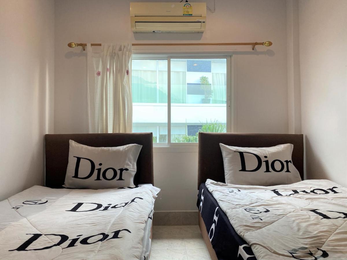 Som Guesthouse Patong Eksteriør billede