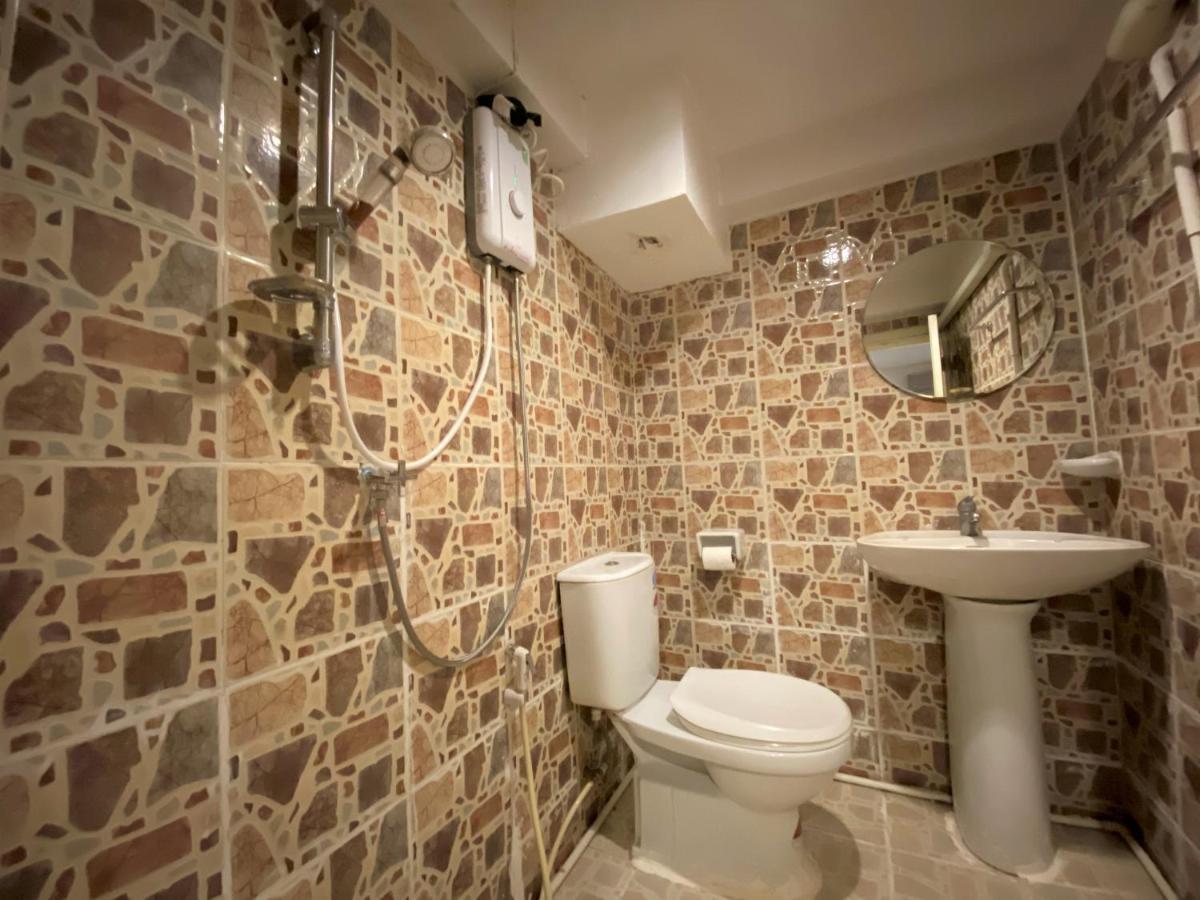 Som Guesthouse Patong Eksteriør billede