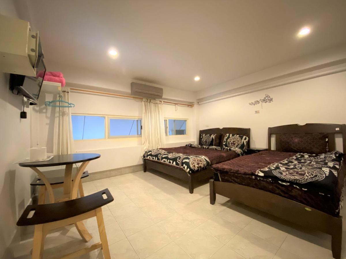 Som Guesthouse Patong Eksteriør billede