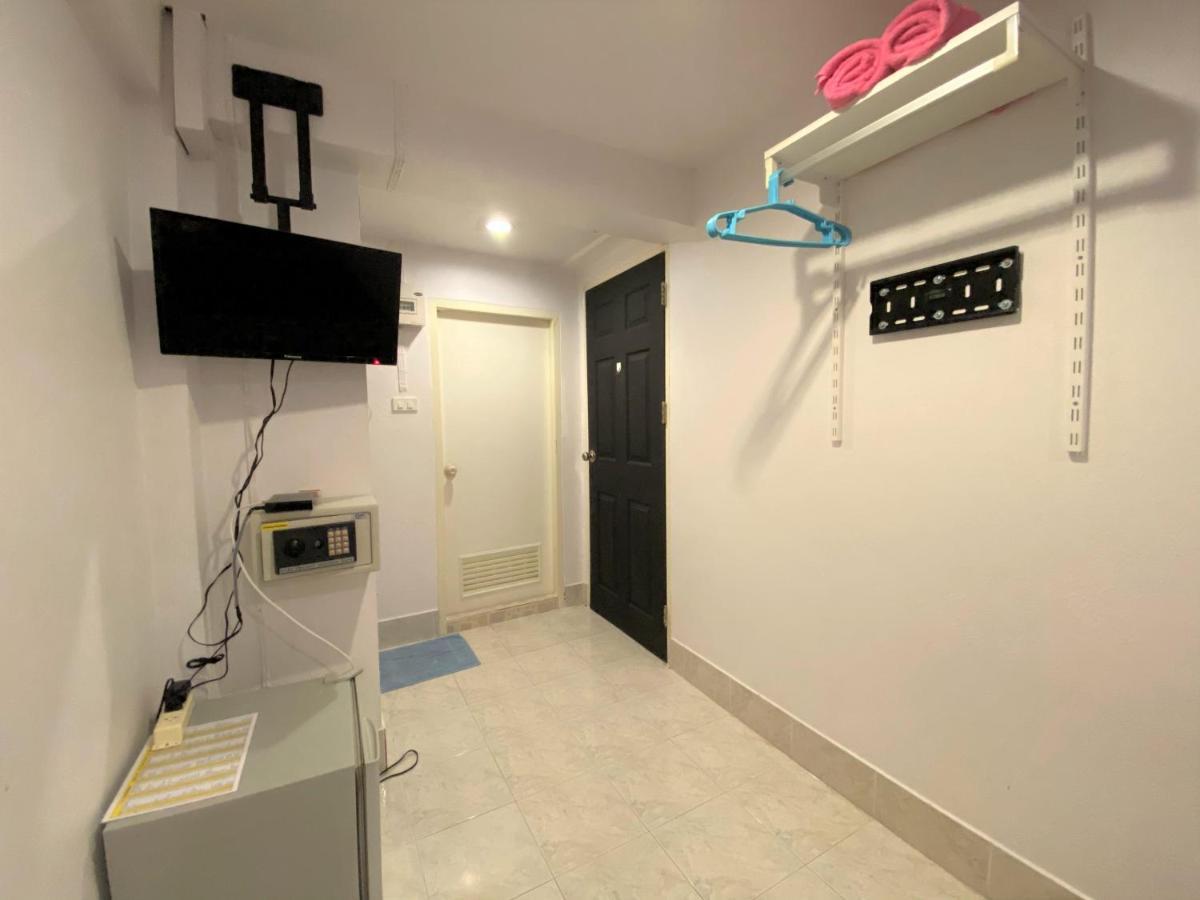 Som Guesthouse Patong Eksteriør billede